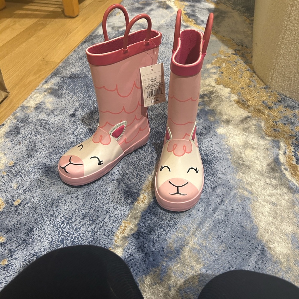 NWT Cat & Jack Pink Llama Kids Boots size 9